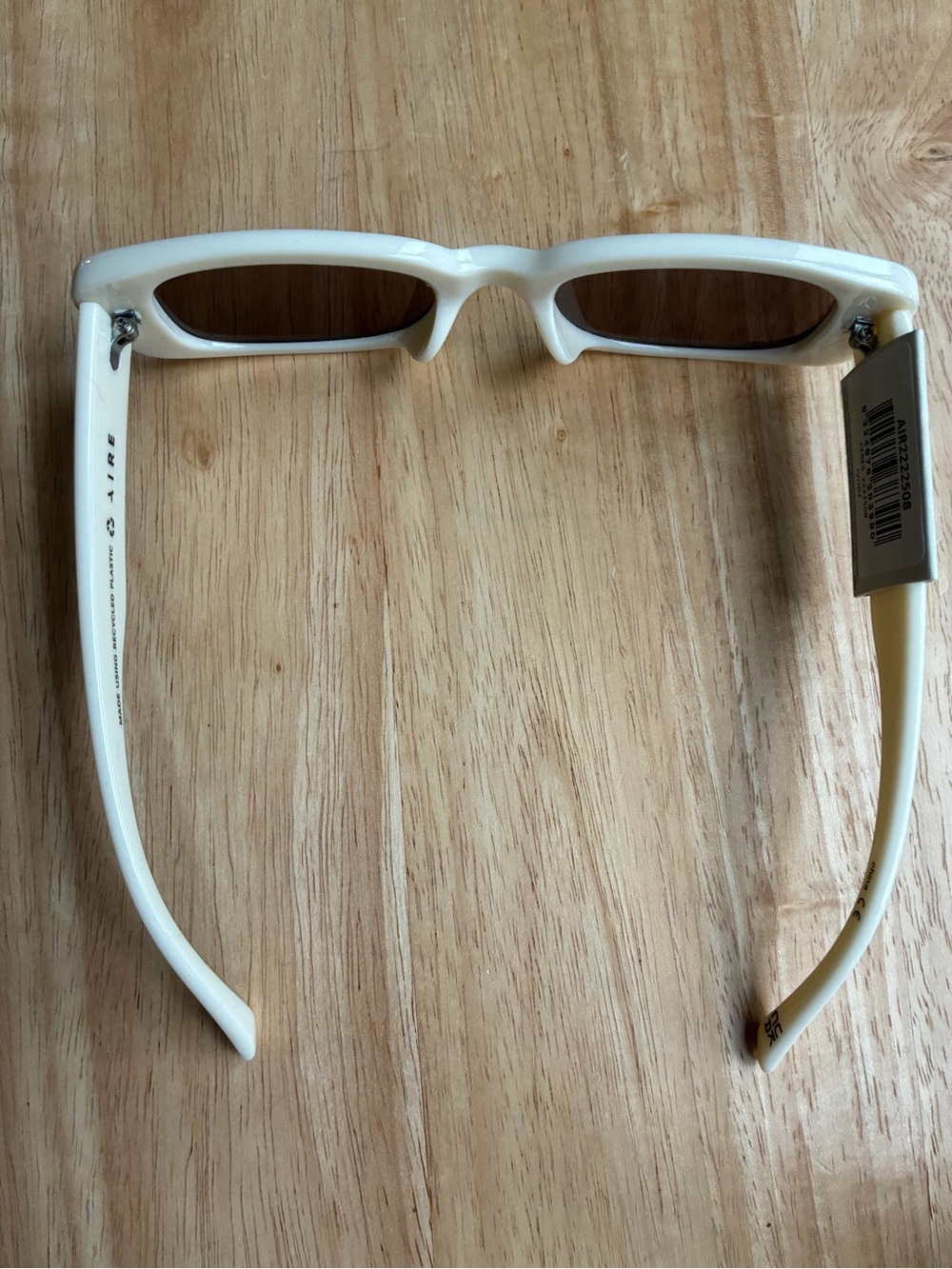NWT AIRE Ceres Ivory Slim Oval Sunglasses - Picture 7 of 13